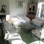 Tatil Evi L'ombre De La Glycine Du Golfe De Saint Tropez *