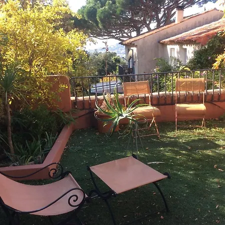 L'ombre De La Glycine Du Golfe De Saint Tropez Casa vacanze *