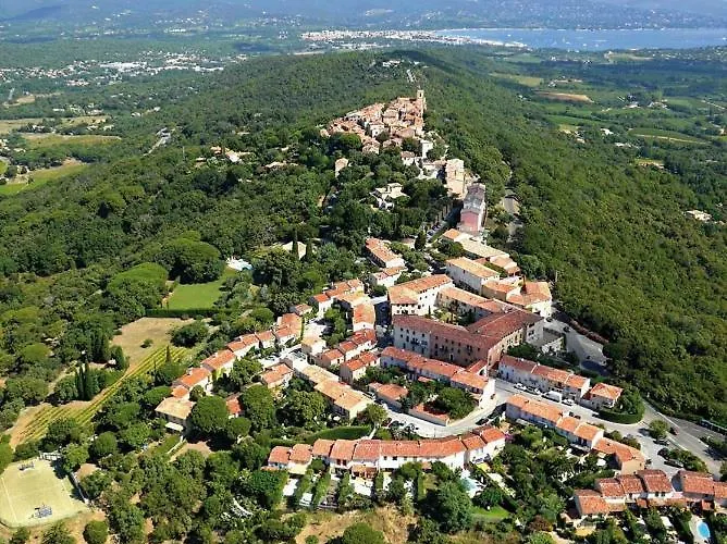 بيت للعطل L'ombre De La Glycine Du Golfe De Saint Tropez جاسّا